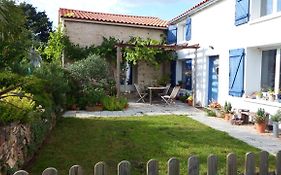 Les Cerisieres